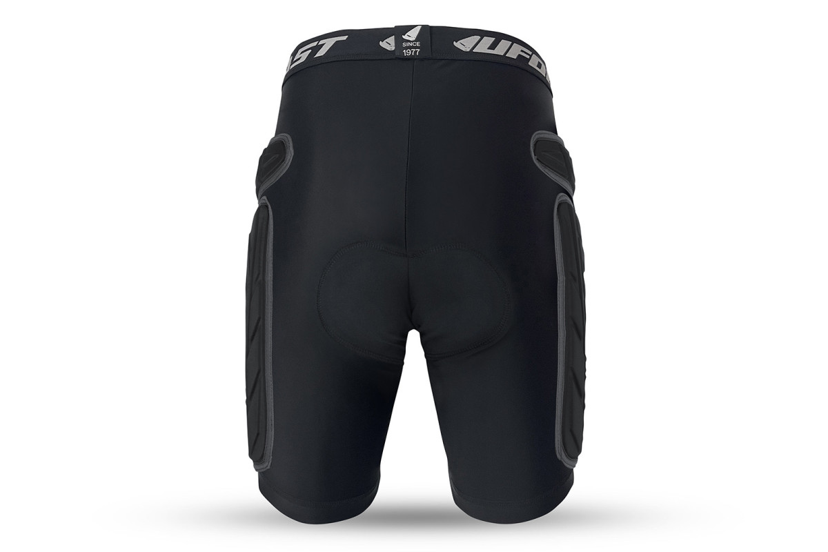 Atom BV6 padded shorts with cycling pad